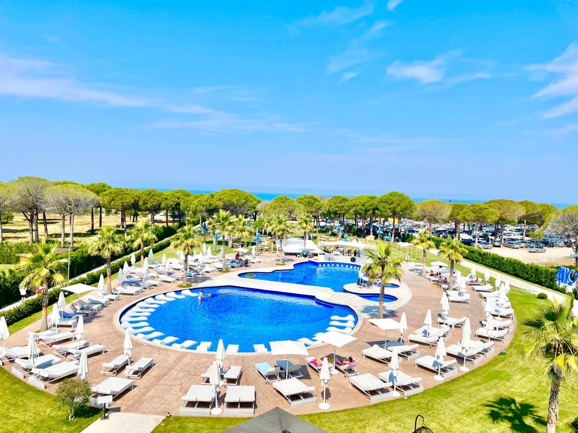 Apartament Dori Perla *